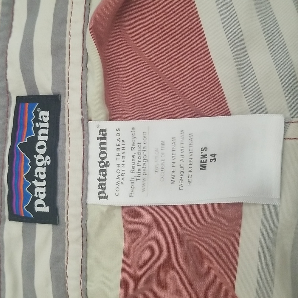 PATAGONIA MEN'S WAVEFARE SHORTS  WAIST: 34  9" INSEAM